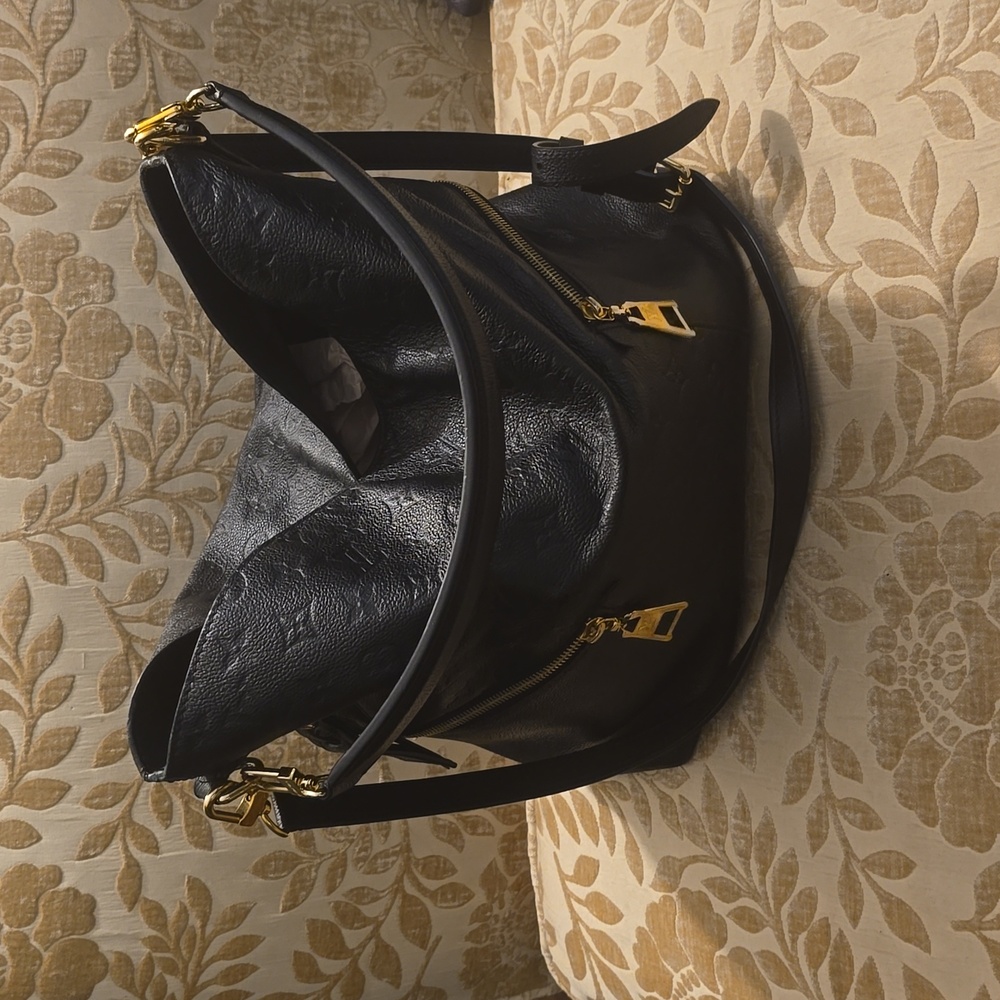 💯 SOLD🌟🌟🌟AUTHENTIC LOUIS VUITTON  MELLIE